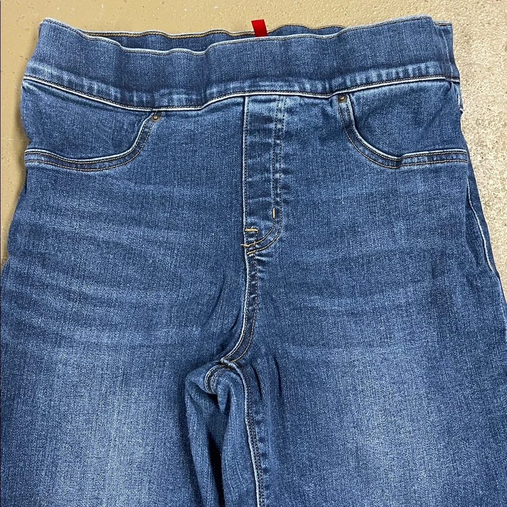 SPANX Distressed Skinny Raw Hem Ankle Jeans Medium - Picture 3 of 11